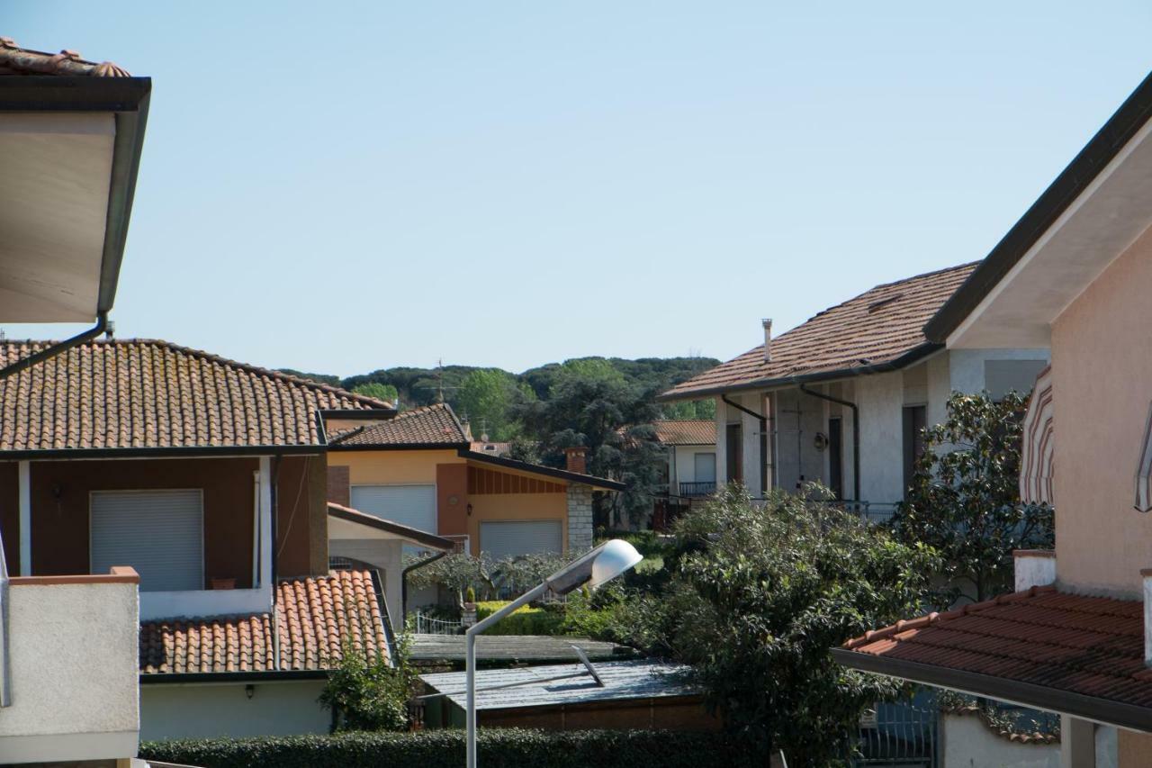 La Casetta Del Viaggiatore - "Traveller'S Home" Torre del Lago Puccini Exteriör bild